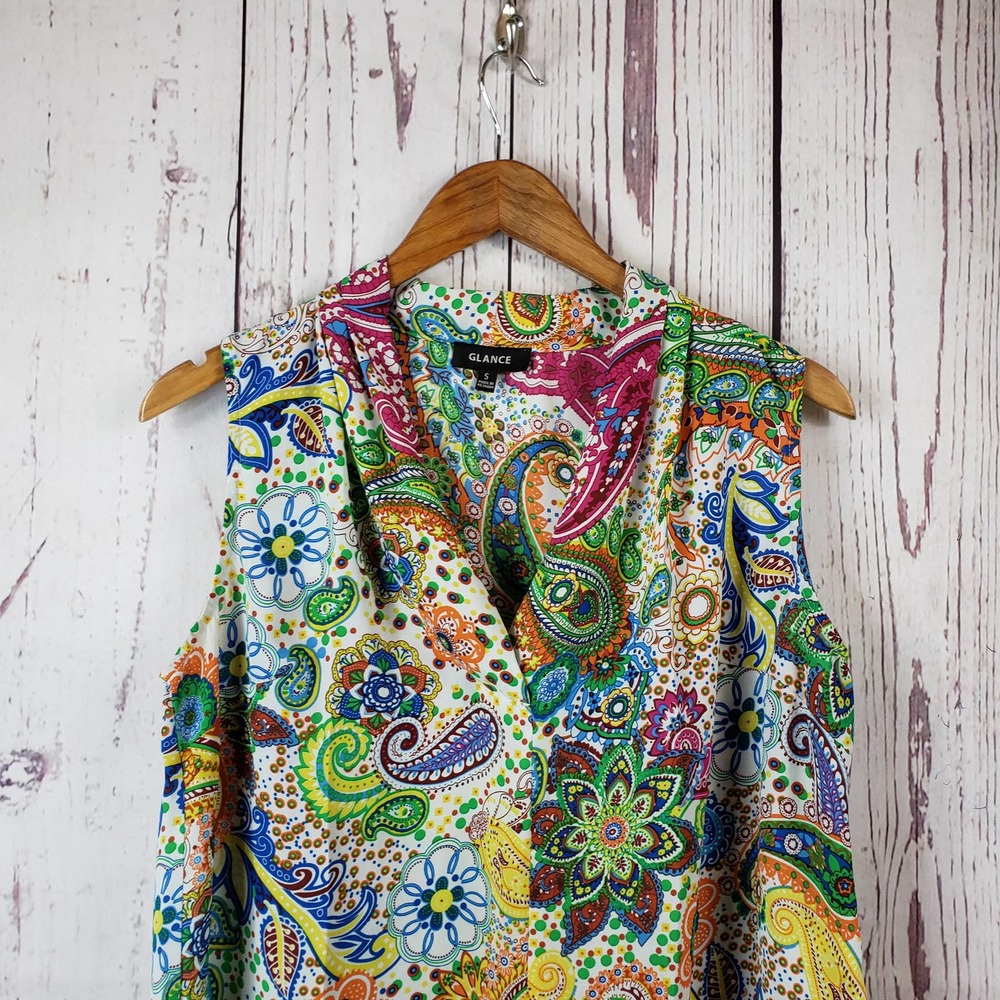 Glance Blouse Womens Size Small Paisley Sleeveless V Neck Multicolor